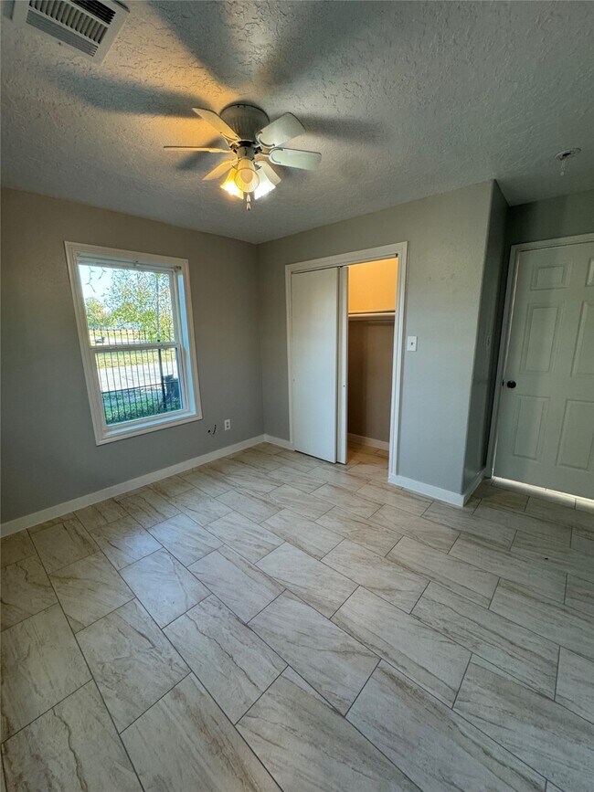 Building Photo - 2101 Maury St