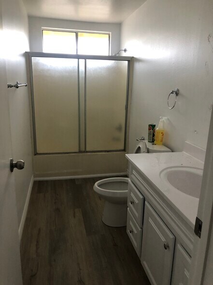 Building Photo - 4629 W 169th St