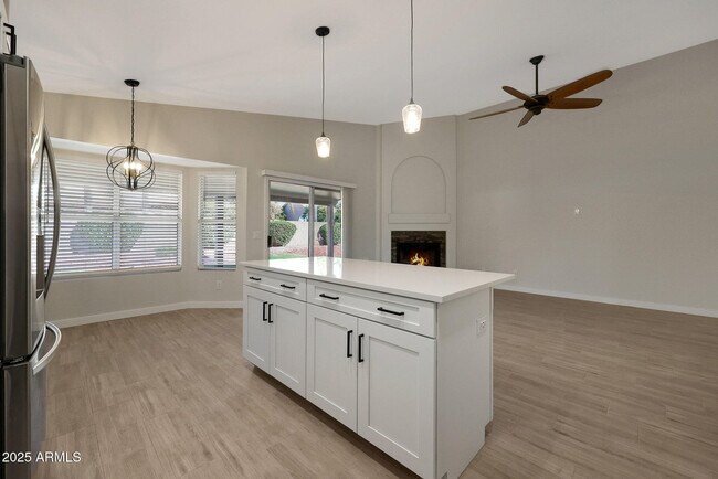 Building Photo - 5616 E Gelding Dr