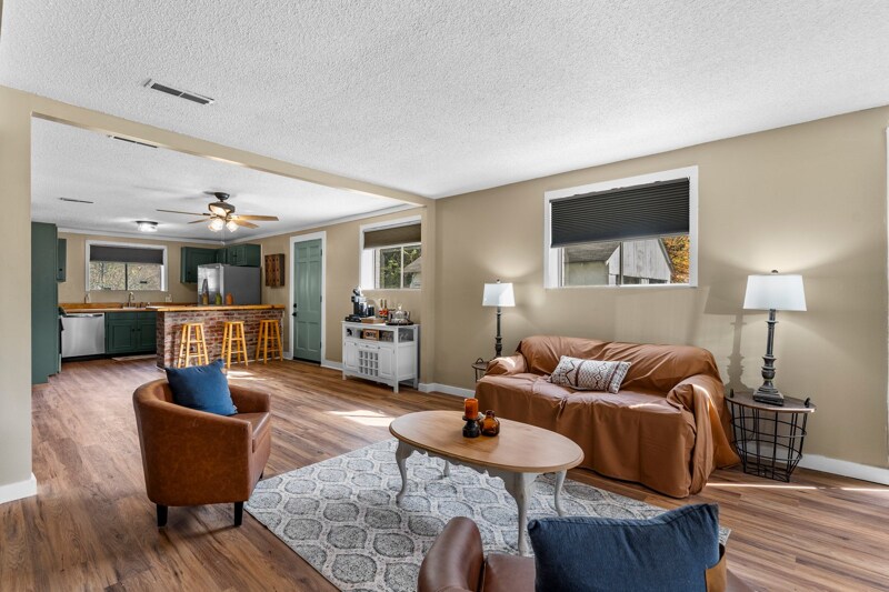 Primary Photo - 416 Donaldson Rd