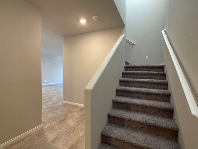 Building Photo - Brand New, Never Lived in House, located in the Southwest!