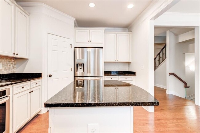 Building Photo - 3304 Ferncliff Ct