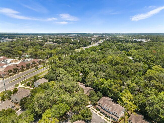 Building Photo - 4605 SW 48th Dr