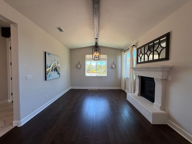 Building Photo - Newer Single Story Model Home Located In The Meadows at Rice Ranch with Three Car Garage