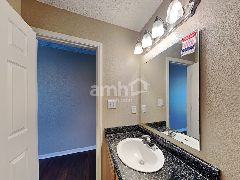Building Photo - 1387 Egret Ln