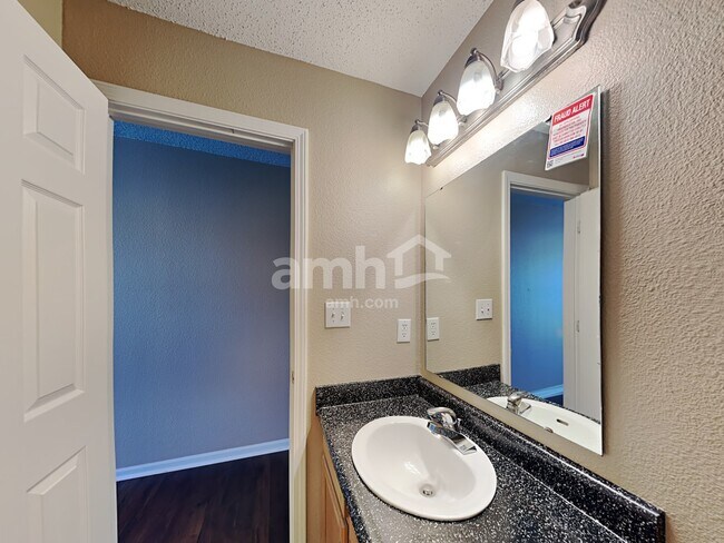 Building Photo - 1387 Egret Lane