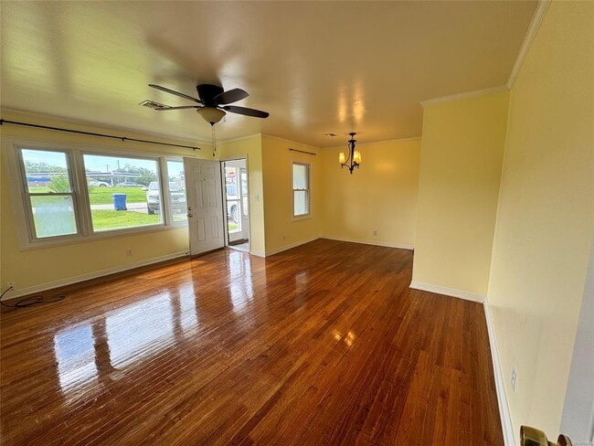 Building Photo - 114 Jackson St