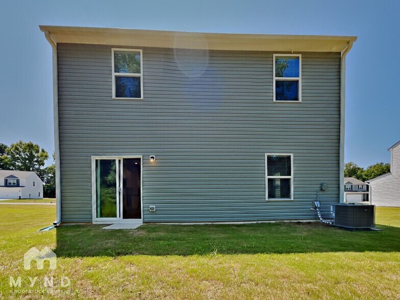 Building Photo - 189 Taverners Ln