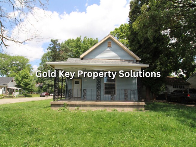 Primary Photo - 3 BR 1 BA House with New Carpet and Paint ...