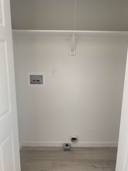 Building Photo - 1752 Azalea Dr