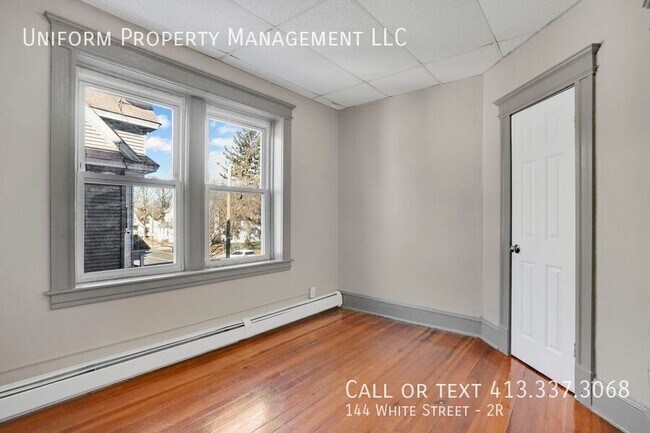 Building Photo - 144 White St