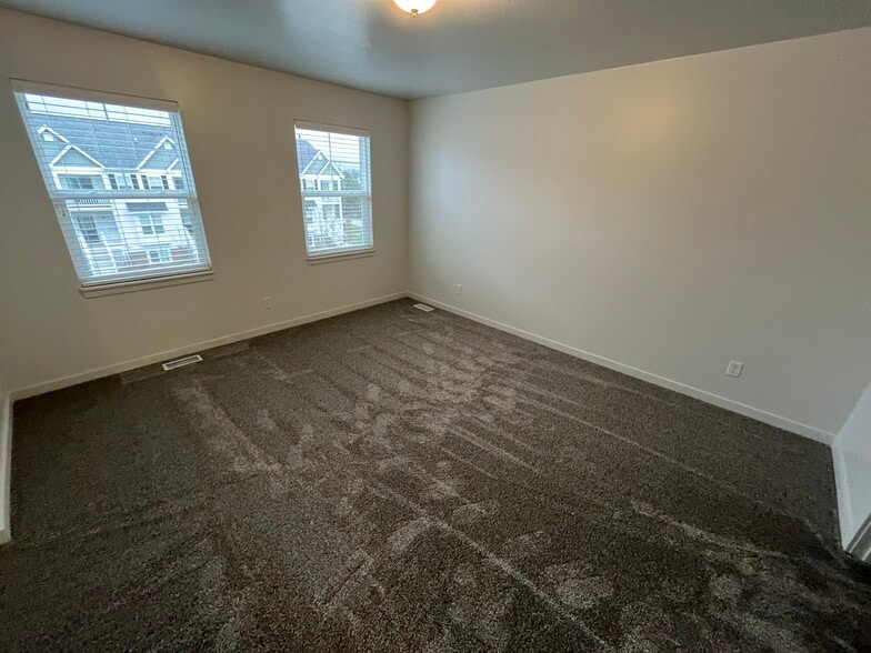 Building Photo - 3637 Andover Ln