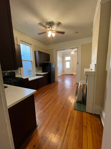 Kitchen/Dining 2 - 2420 Jena St