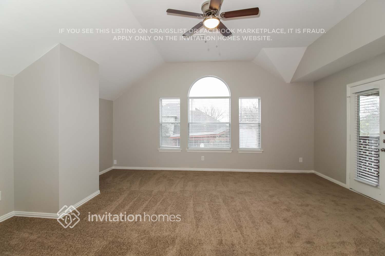 Building Photo - 4600 Lighthouse Dr