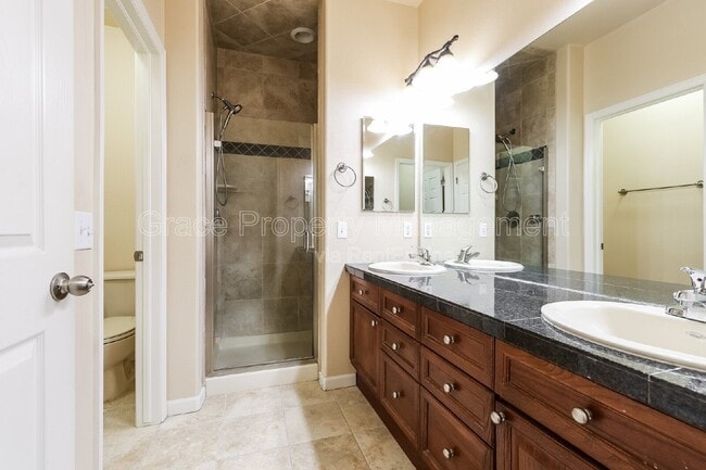 Building Photo - 3155 E 104th Ave