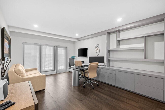 Building Photo - 4001 N Ocean Blvd
