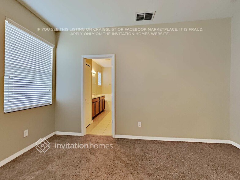 Building Photo - 2765 Youngford St