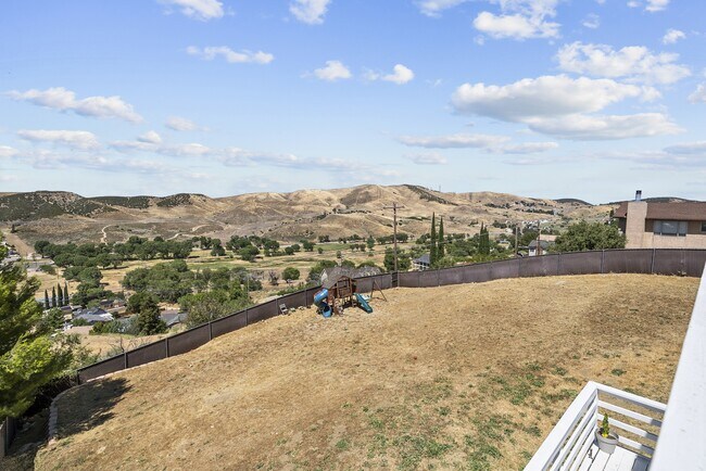 Building Photo - 14625 Flintstone Dr