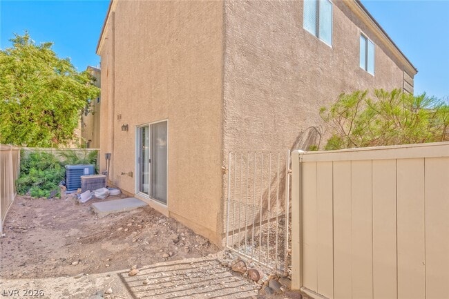 Building Photo - 11187 African Sunset St