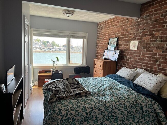 Building Photo - 235 Washington Ave