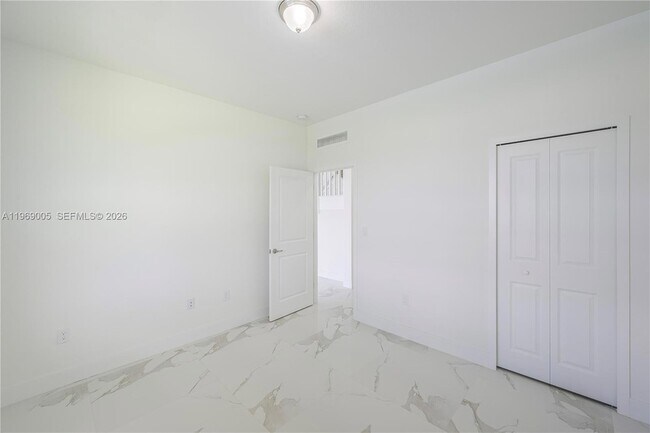 Building Photo - 32242 SW 194th Ave
