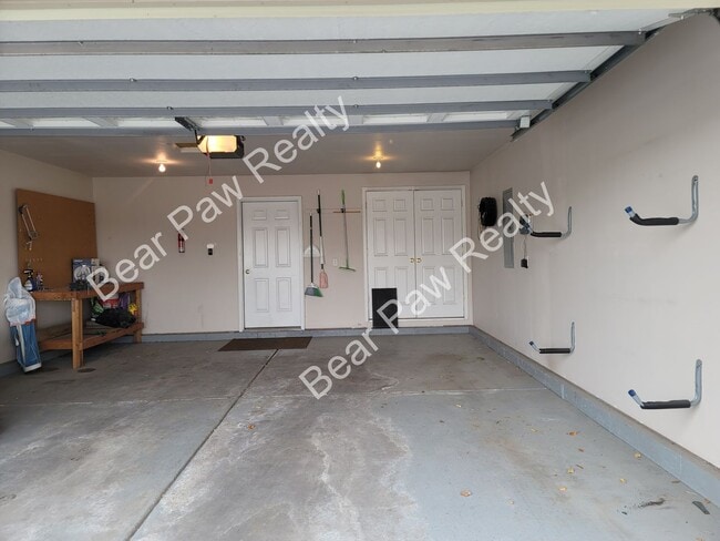 Building Photo - 4403 Springer Ct