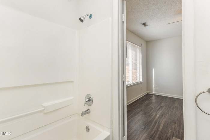 Building Photo - 1241 University Ct