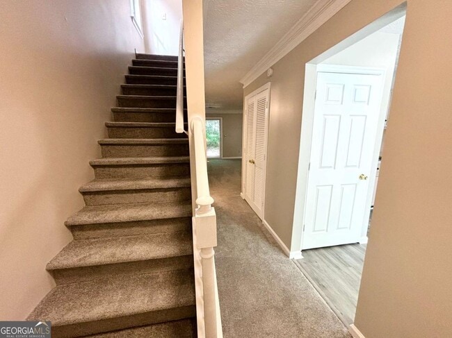 Building Photo - 3774 Meadow Creek Dr