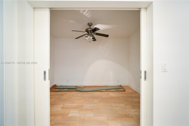 Building Photo - 181 Crandon Blvd