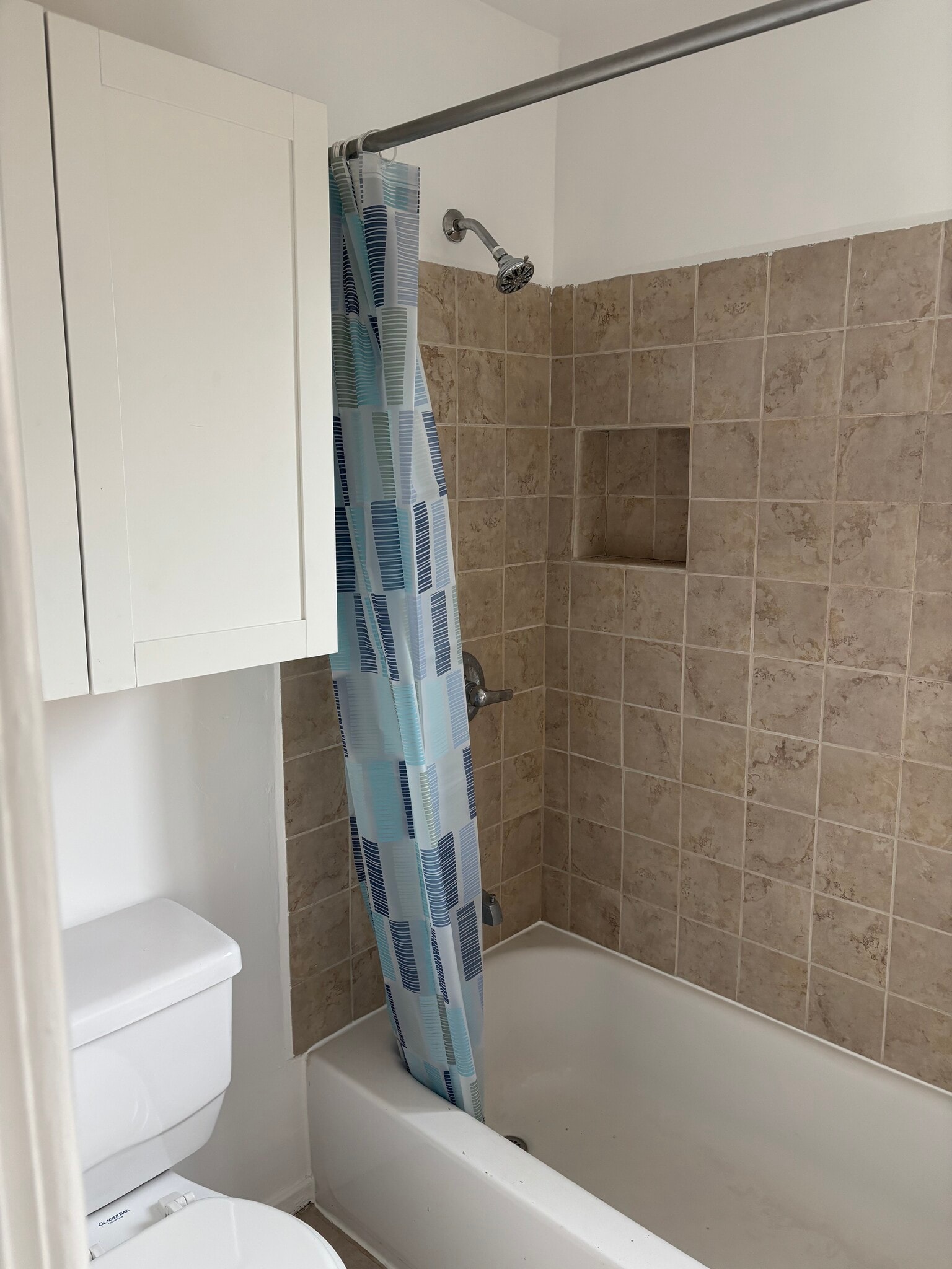 Building Photo - 1911 W Alameda Ave