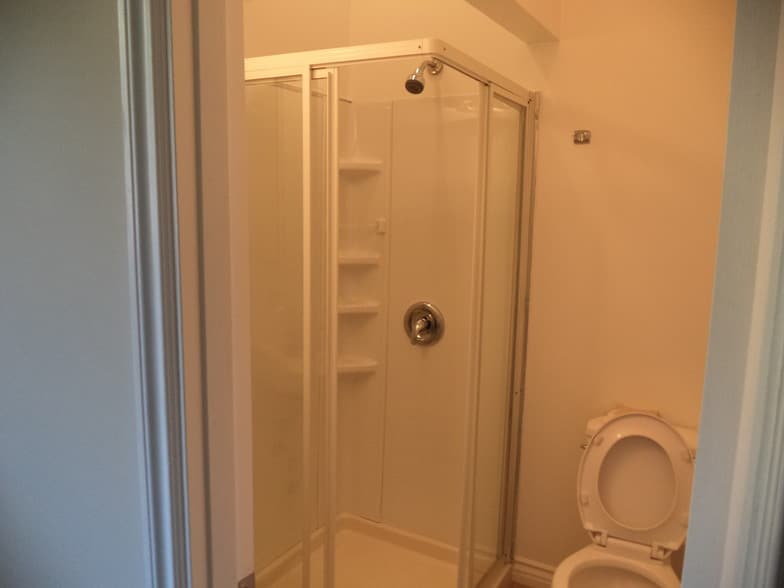 Building Photo - 3334 Drew St