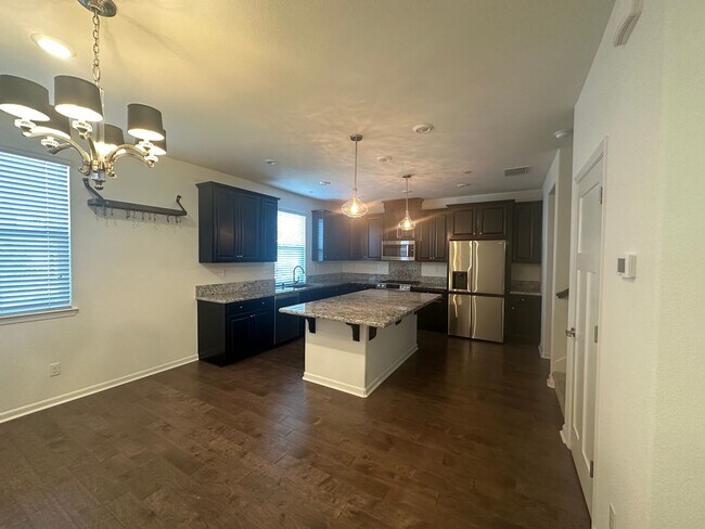 Building Photo - Stunning Former Model Home in Prime Rosevi...