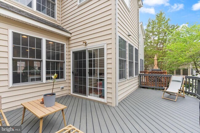 Building Photo - 12922 Starters Ln