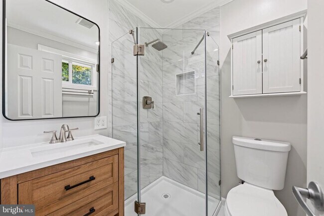 Building Photo - 8110 Springfield Village Dr