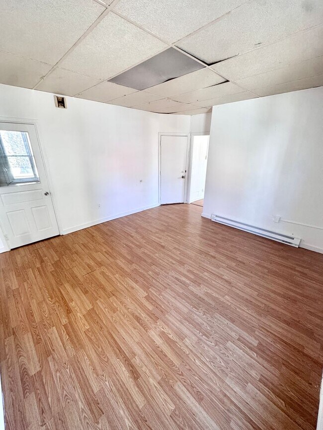 Building Photo - 535 Tilghman St