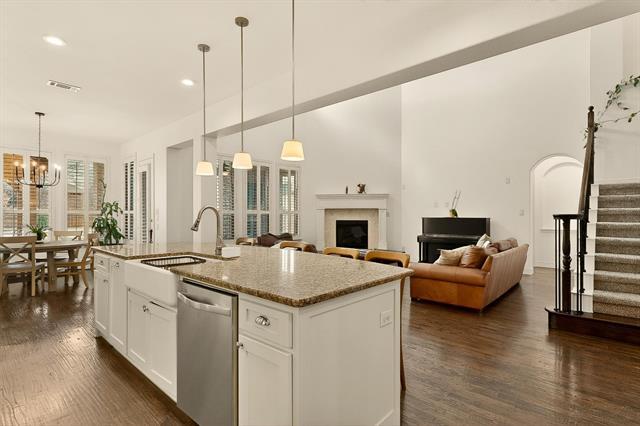 Building Photo - 1107 Devonshire Drive South