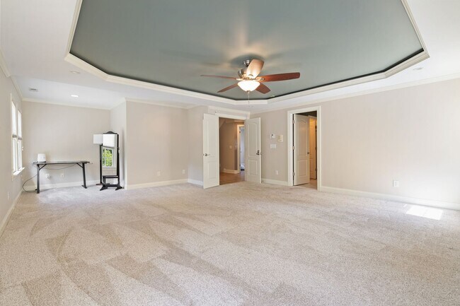 Building Photo - Apex Rental with Renovated Attic, Screened...