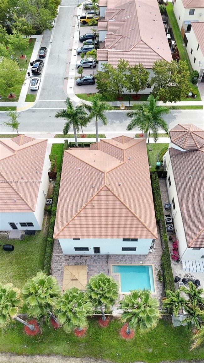 Building Photo - 8800 NW 98th Ct