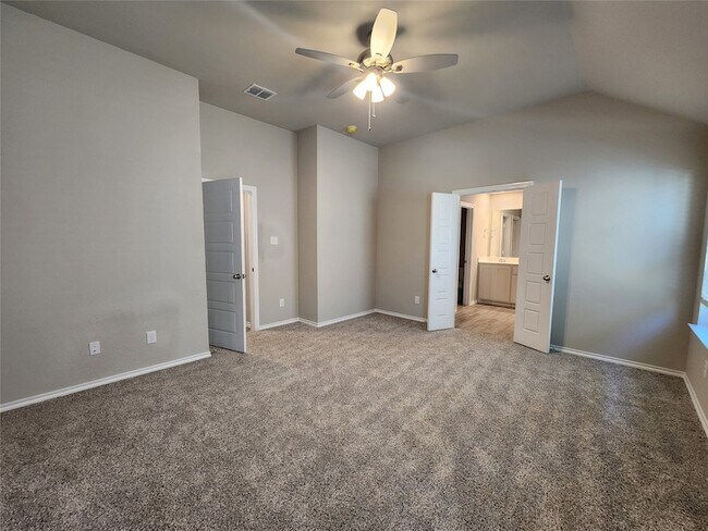 Building Photo - 355 Freestall Dr