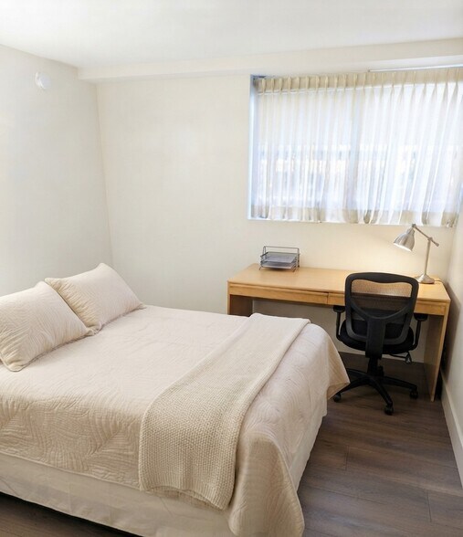 SECOND BEDROOM - 10535 Wilshire Blvd