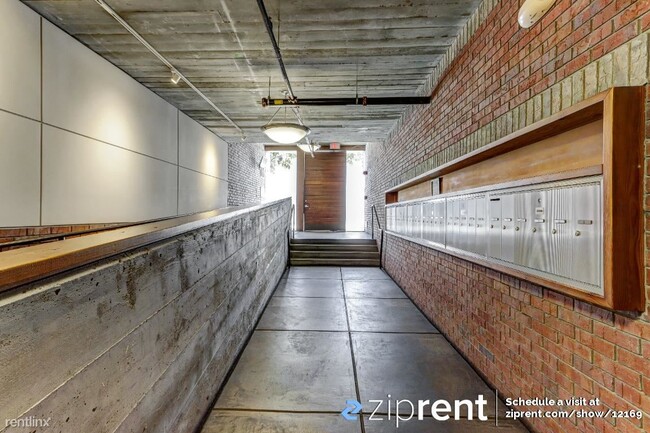 Building Photo - 1 br, 1.5 bath Condo - 380 10th Street, Sa...