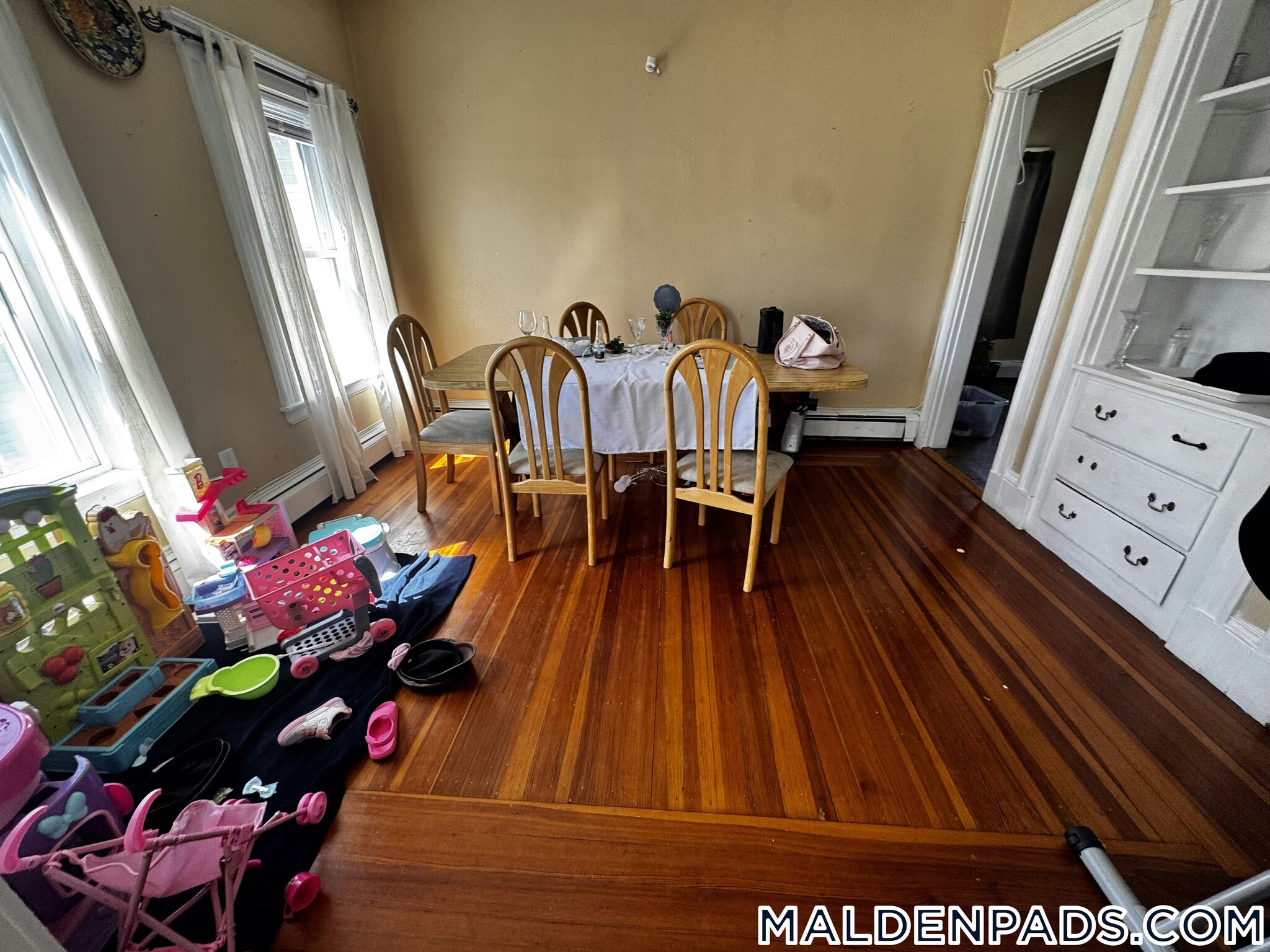 Building Photo - 547 Highland Ave