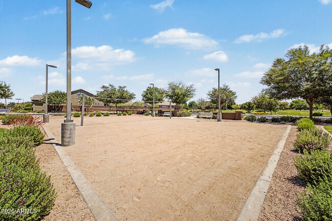 Building Photo - 1360 W Joshua Tree Ave