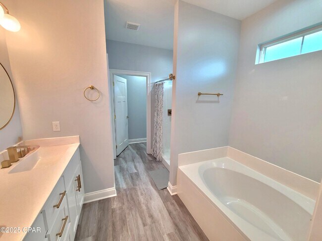 Building Photo - 2609 Outlaws Wy