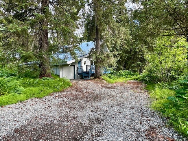 Building Photo - Girdwood 3 Bedroom House w/ Garage