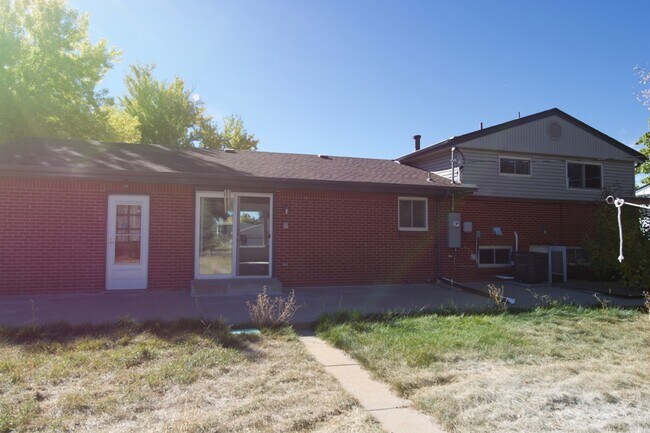 Building Photo - 8585 E Costilla Pl