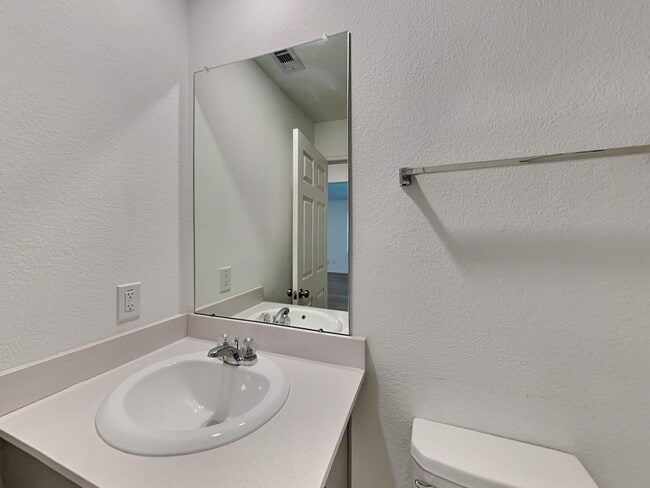 Building Photo - 24110 Mustang Run Dr