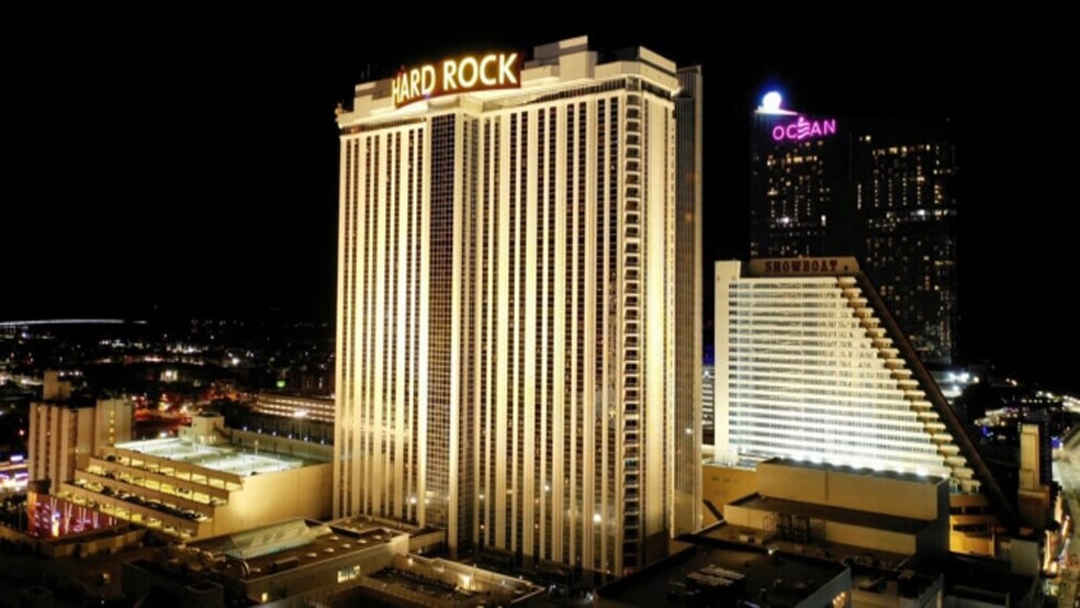 Building Photo - 810 Pacific Ave