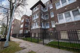 Building Photo - 7240 S Yates Blvd