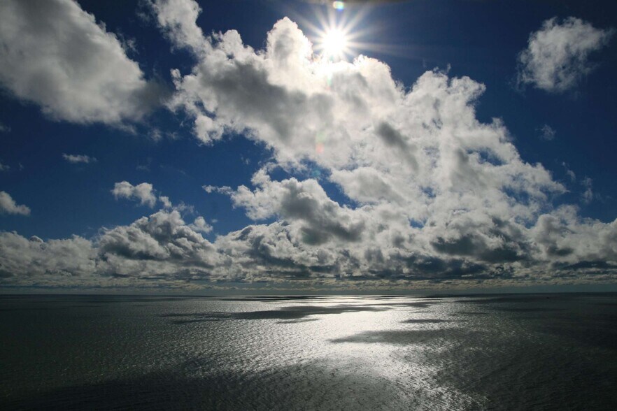 Building Photo - 6033 N Sheridan Rd